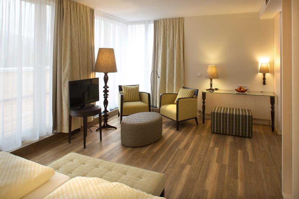 Hotel Baeren Titisee ภายนอก รูปภาพ